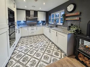 Photo 14- click for photo gallery